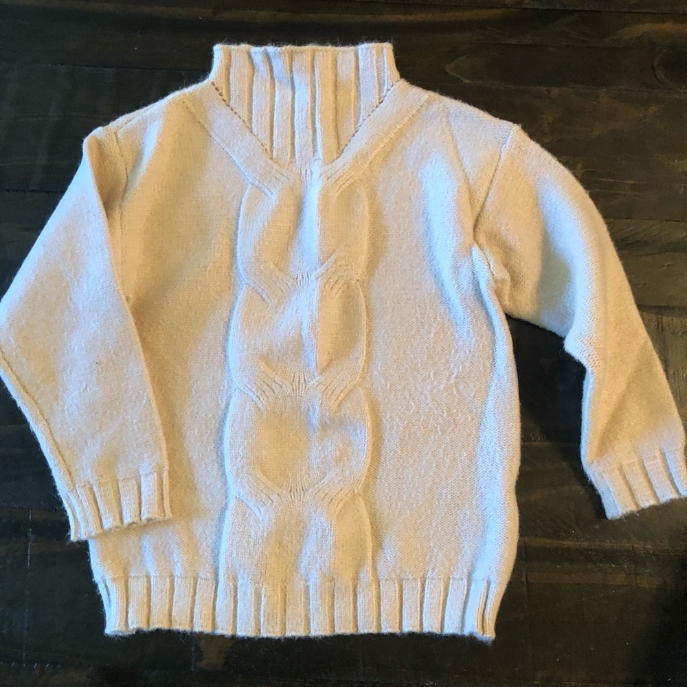 Belati Sweater
